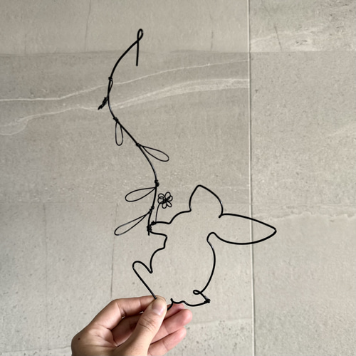 森の中のイースターパーティー ワイヤーアート イースターエッグ