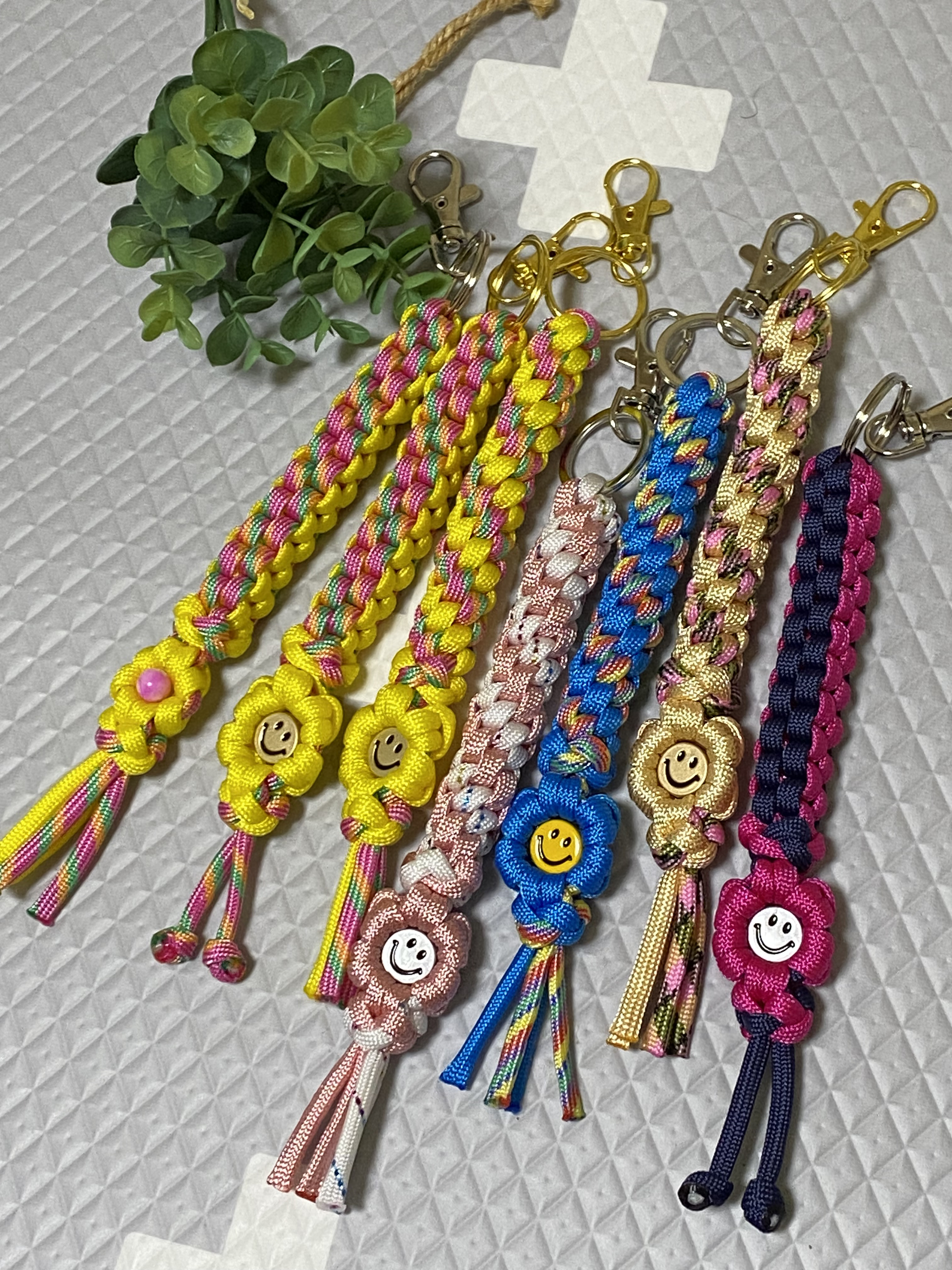 ゴルフ ティーホルダー パラコード ナスカン付き キーホルダー