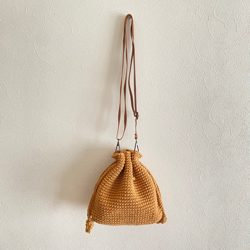 2wayで使い方いろいろ♪】 かぎ針編みでつくったコットン100％の巾着