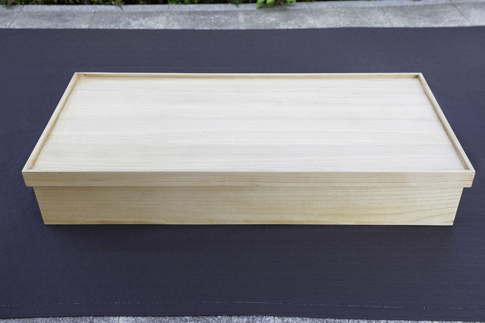 桐衣装箱 ２着用　スタッキング