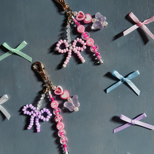 ピンクは正義！お名前入りキーチャーム《リボン❤︎ハート》 携帯