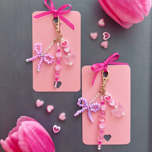 ピンクは正義！お名前入りキーチャーム《リボン❤︎ハート》 携帯