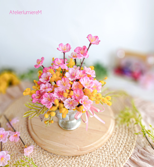 桃の花とミモザの大人可愛い胸キュンアレンジ♡桃の節句♡ひな祭り