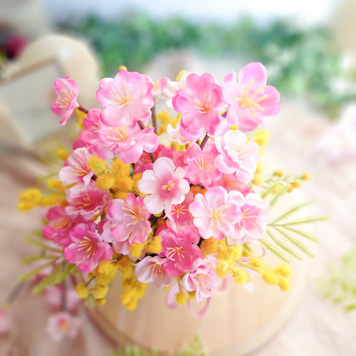 桃の花とミモザの大人可愛い胸キュンアレンジ♡桃の節句♡ひな祭り