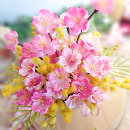 桃の花とミモザの大人可愛い胸キュンアレンジ♡桃の節句♡ひな祭り