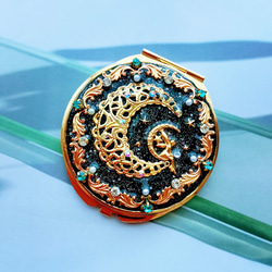 レジン イニシャルキーホルダー 「N」 ソーダ色 キーホルダー Lueur