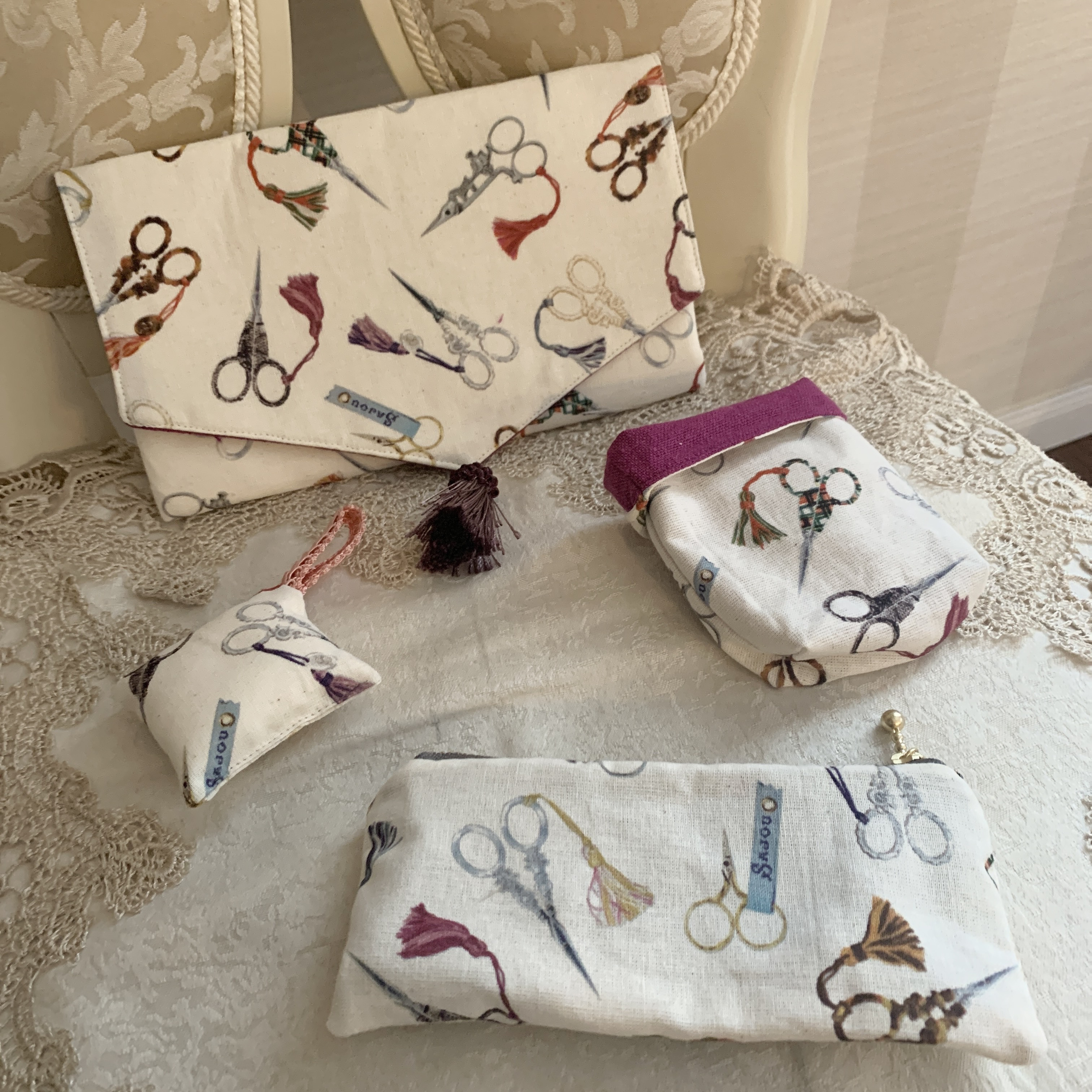 送料無料おまけ付き】フランス製SAJOUのウサギモチーフの