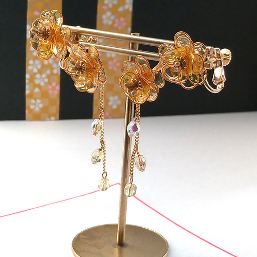 蝋梅の輝きイヤリング ディップアート ディップフラワー