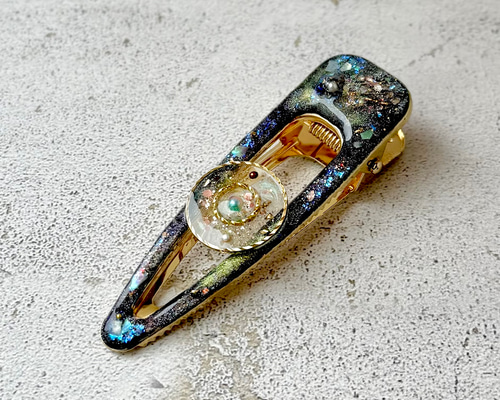 フェミクシーなお星様の宇宙ヘアクリップ•*¨*•.¸¸☆*・゜ フェミクシーなお星様の宇宙ヘアクリップ•*¨*•.¸¸☆