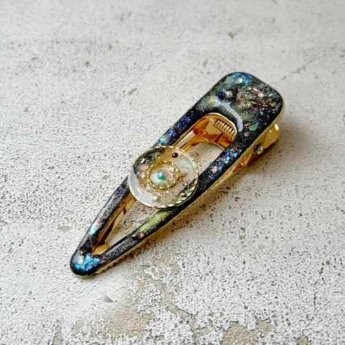 フェミクシーなお星様の宇宙ヘアクリップ•*¨*•.¸¸☆*・゜ フェミクシー