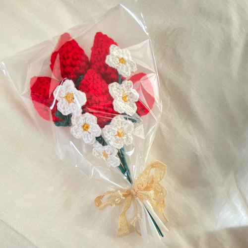 いちご 編み物 花束 枯れない花 お祝い ブーケ tarako 通販 18794220