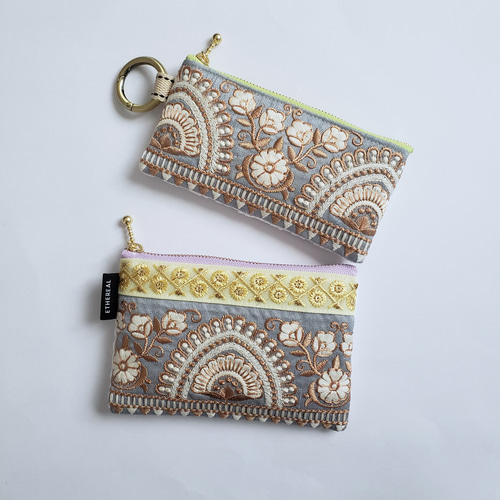 KOHATANꕤ.·*.インド刺繍　ミニポーチ　小物入れ　小銭入れ 限定1点】インド刺繍リボンのミニポーチ（インド刺繍/リボン/インド