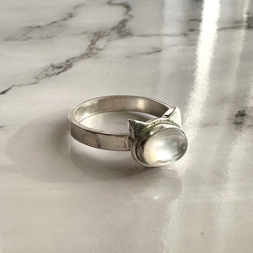 にゃんジュエルリング ♡クリスタル（水晶）リング/純銀リング/猫の