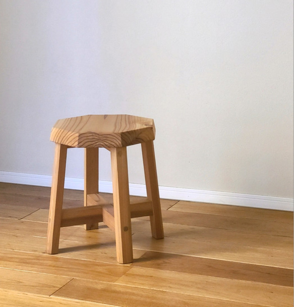 自然素材たっぷり八角形の椅子 花台 キッチン スツール インテリア雑貨