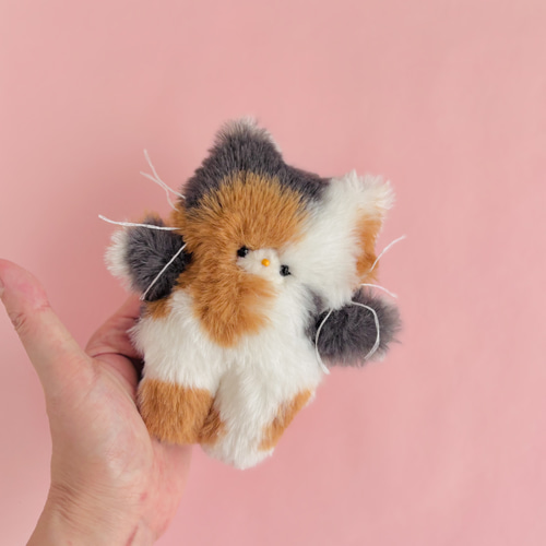 ベロ出しの三毛ちゃん 三毛猫 ねこ ぬいぐるみ 海外作家様 OOAK テディベア ベロ出しの三毛ちゃん 三毛猫 ねこ ぬいぐるみ 海外作家様 OOAK