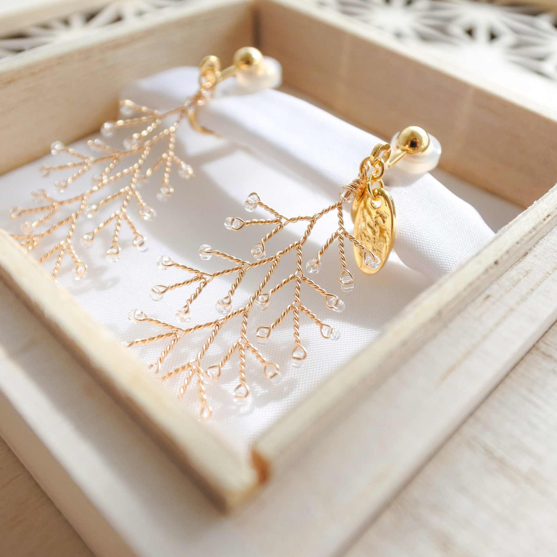 k14gf 小枝耳飾り【青時雨(小)透明】小枝ピアス　小枝イヤリング　ワイヤーアクセサリー