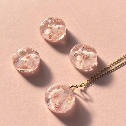 【美品】ネックレス(花びら型) 桜ひらり】ネックレス アジャスター付 桜2026 春の誕生花2026 母の日