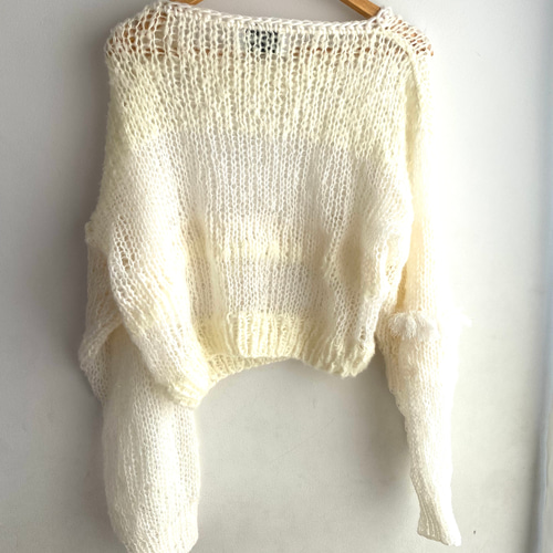 一点もの 手編みモヘアニット 短丈 長め袖 ホワイトローゲージ ニット