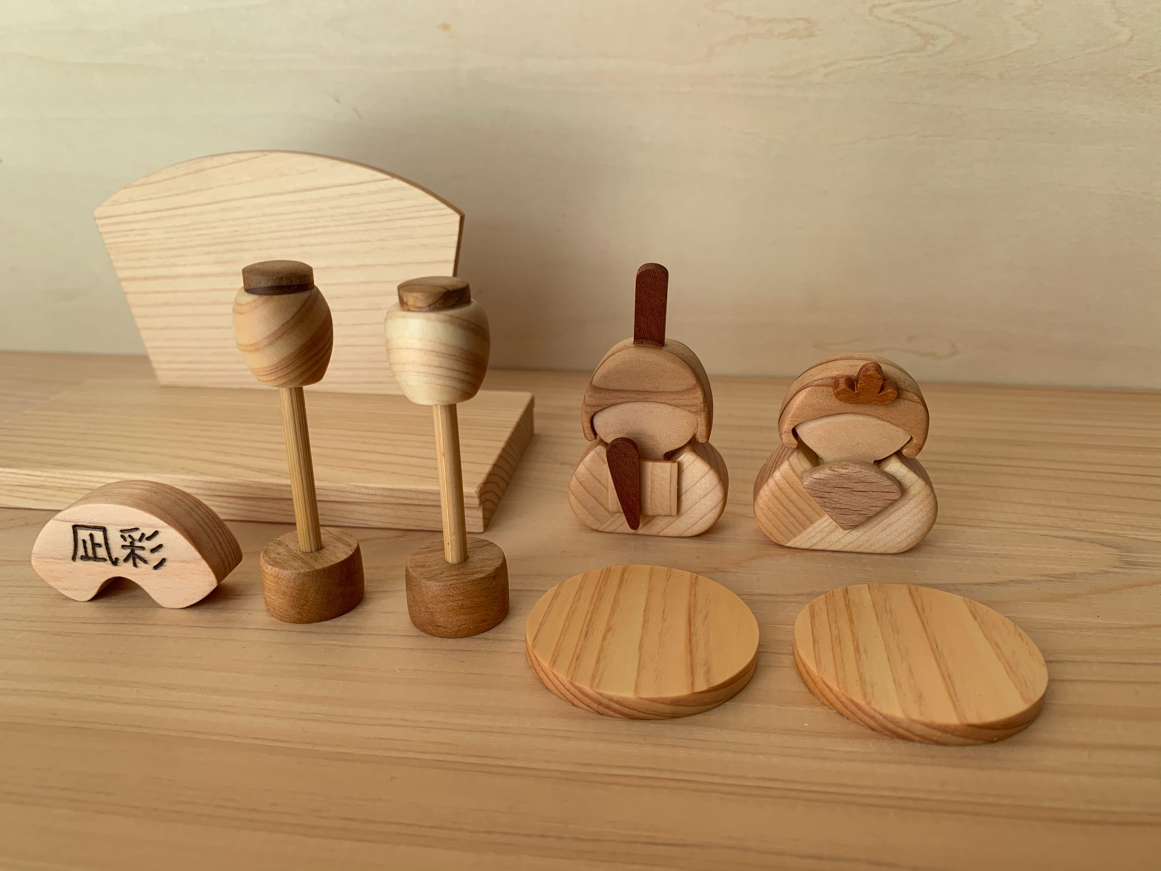 2025新作　木製ちいさなお雛様～ひな祭り・初節句・節句・お祝い・雛人形・桃の節句・ひな人形・名前プレート～