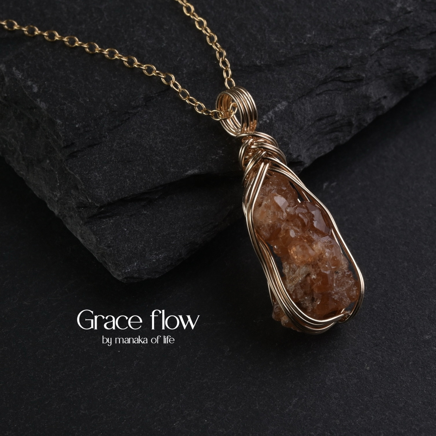 ヘソナイト 原石 鉱物  ワイヤーラッピング ネックレス 14kgf 送料無料でお届けします