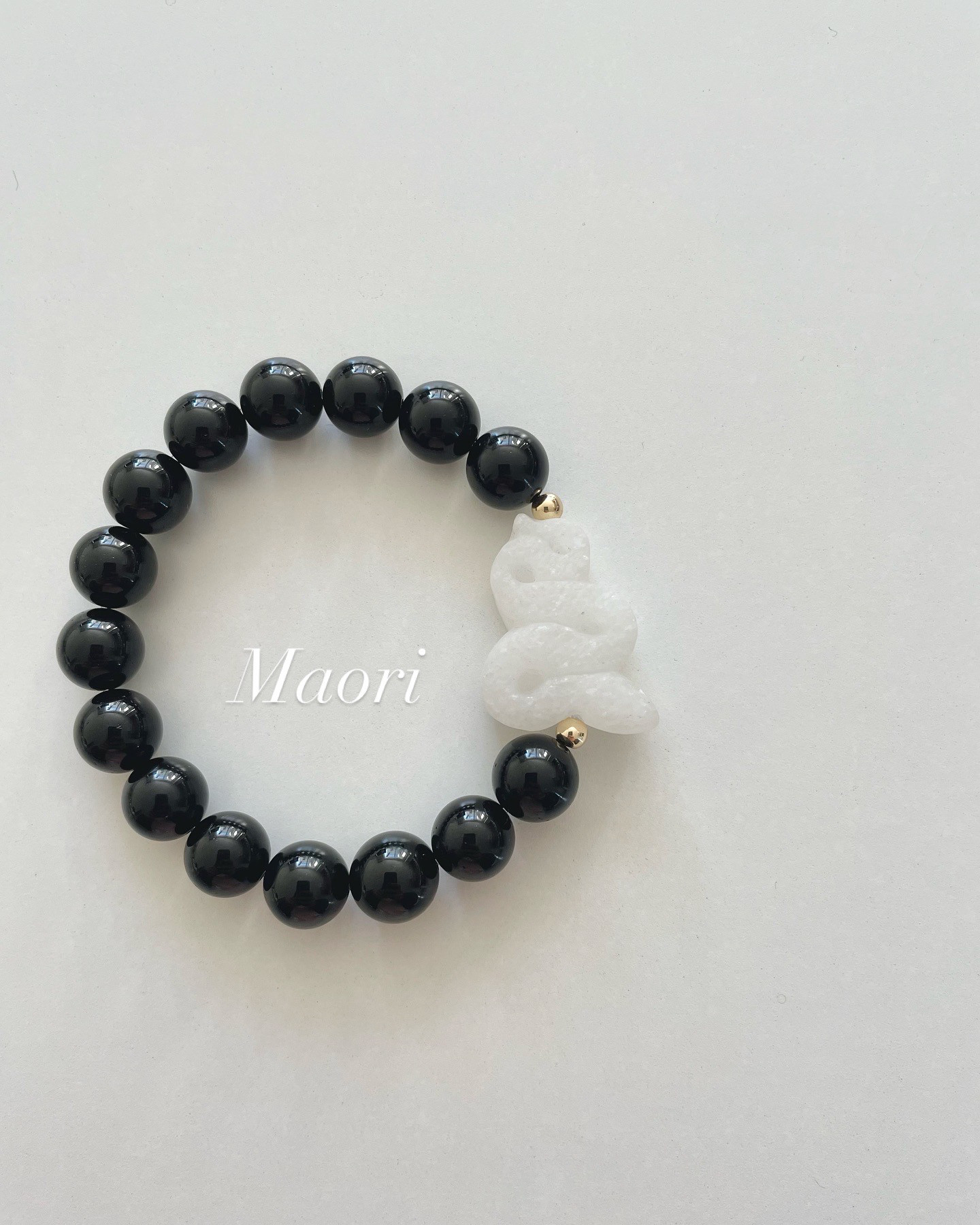 天然石　白蛇＆モリオン　デザインブレスレット