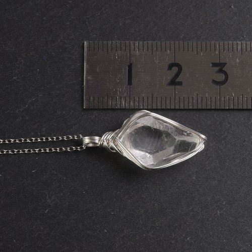 クォーツ(水晶) 原石 鉱物 ワイヤーラッピング ネックレス silver935