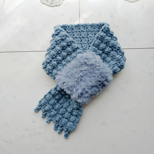 再再再再…販】【今年の新色】マフラー ファー くすみ ブルー 水色 柄