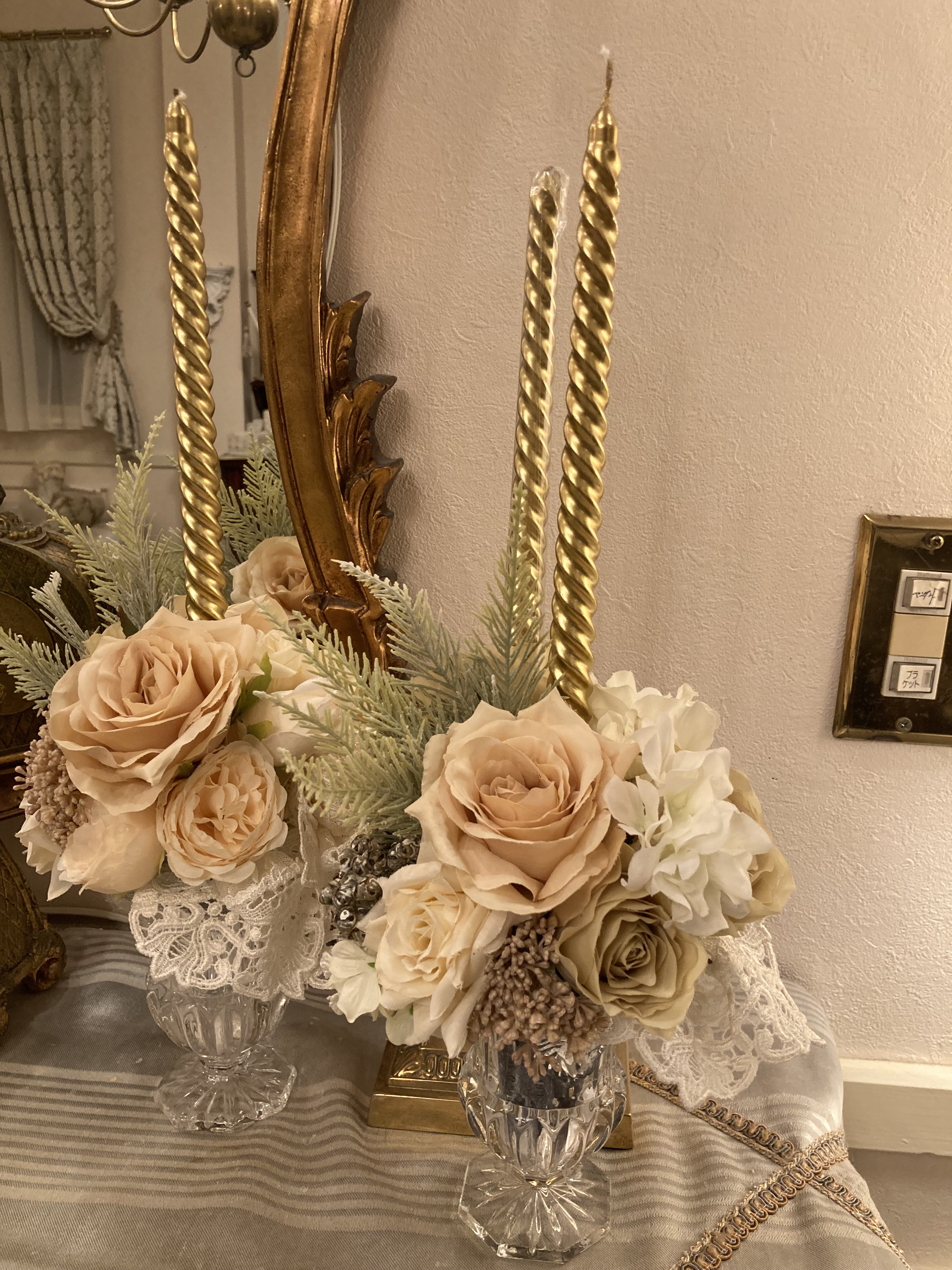 rococo White Rose goldcandleFlower arrangement handmade