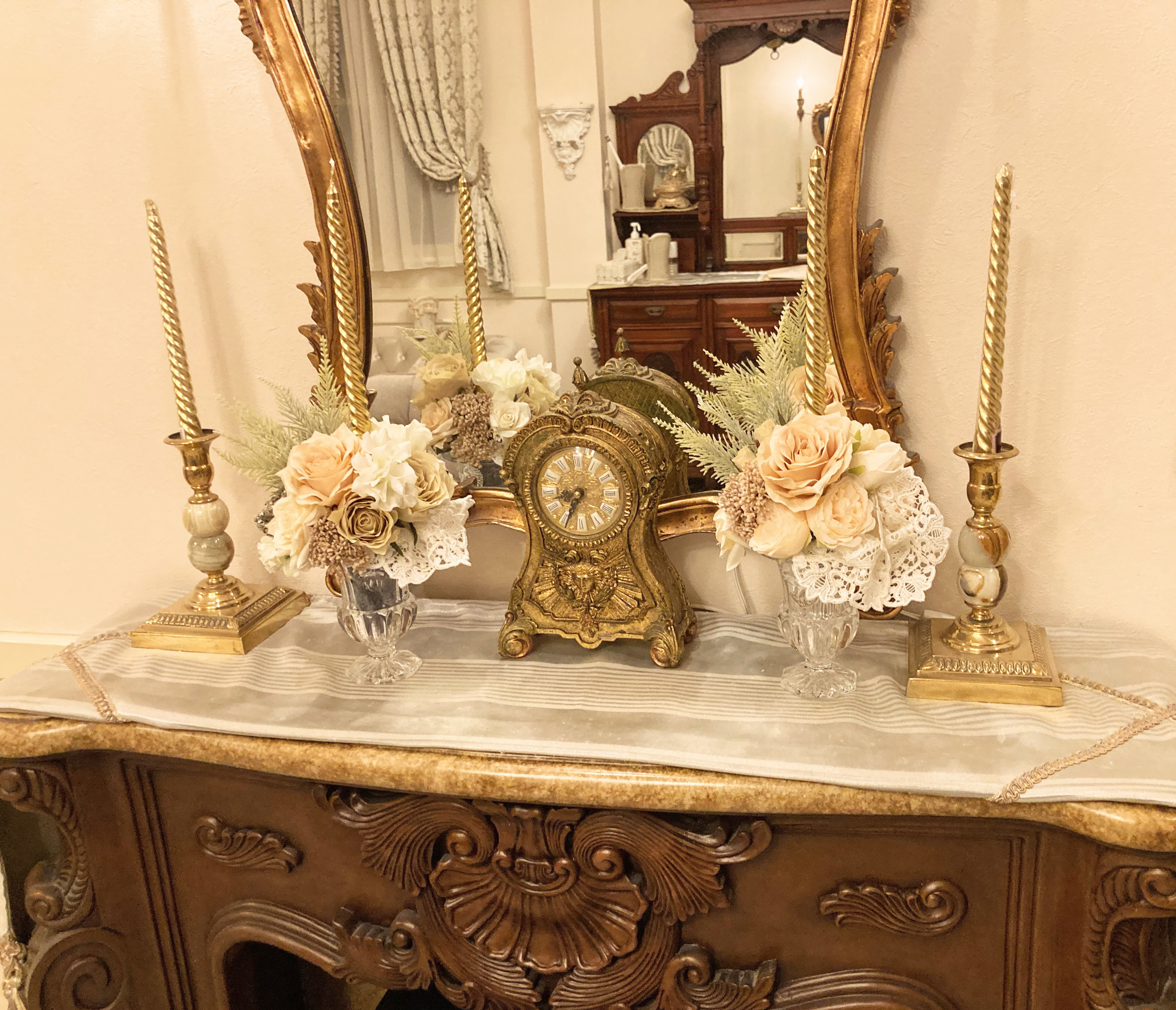 rococo White Rose goldcandleFlower arrangement handmade