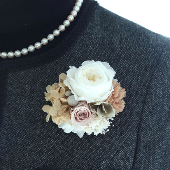 プリザーブドフラワーのコサージュ 入学式 卒業式 結婚式に 2枚目の画像