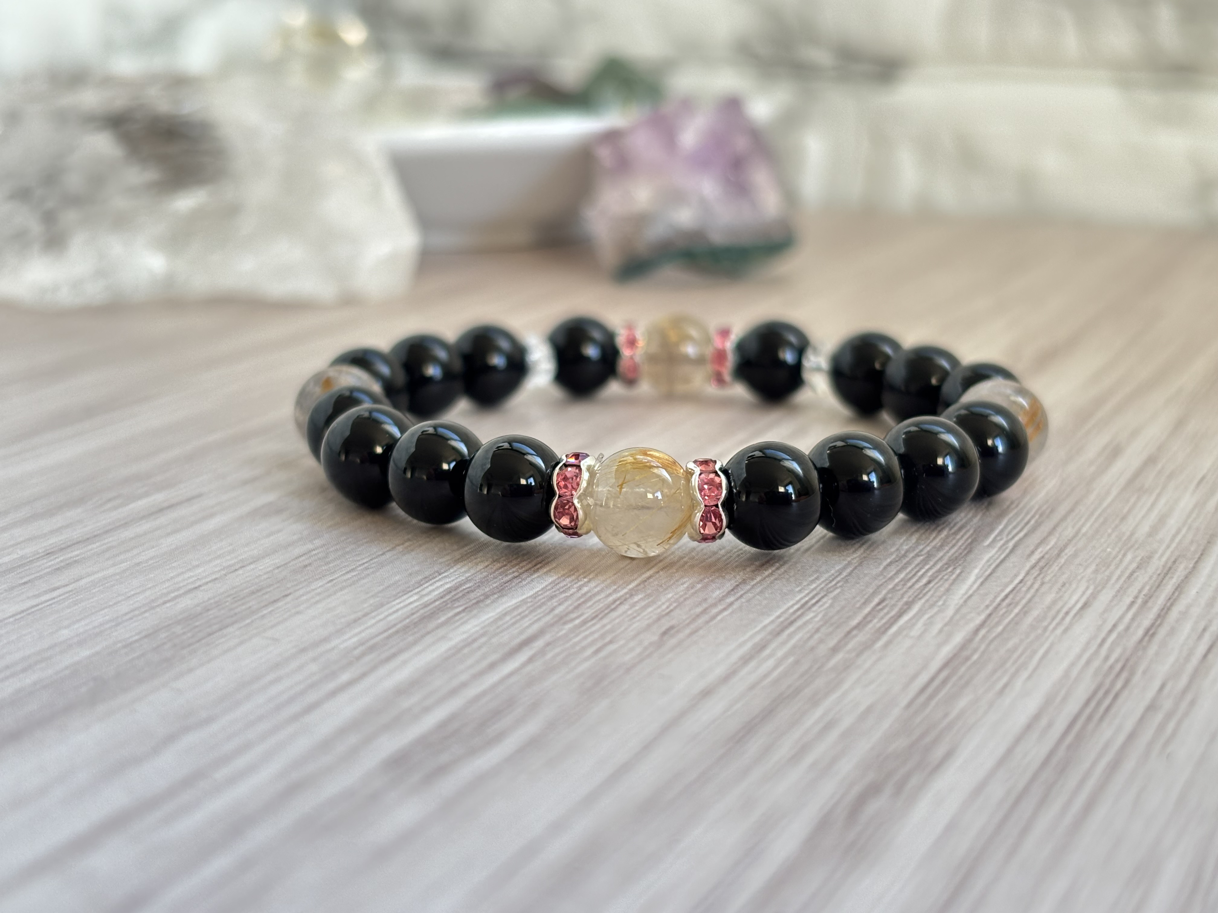 ⭐︎夢にときめけ！明日にきらめけ！⭐︎  最高のルチルクオーツ・オニキス 天然石ブレスレット 6,156円