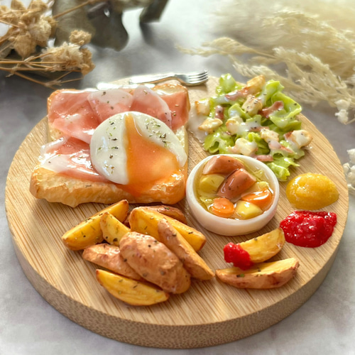 生ハムポーチエッグトーストプレート》 コンパクトミラー スマホケース