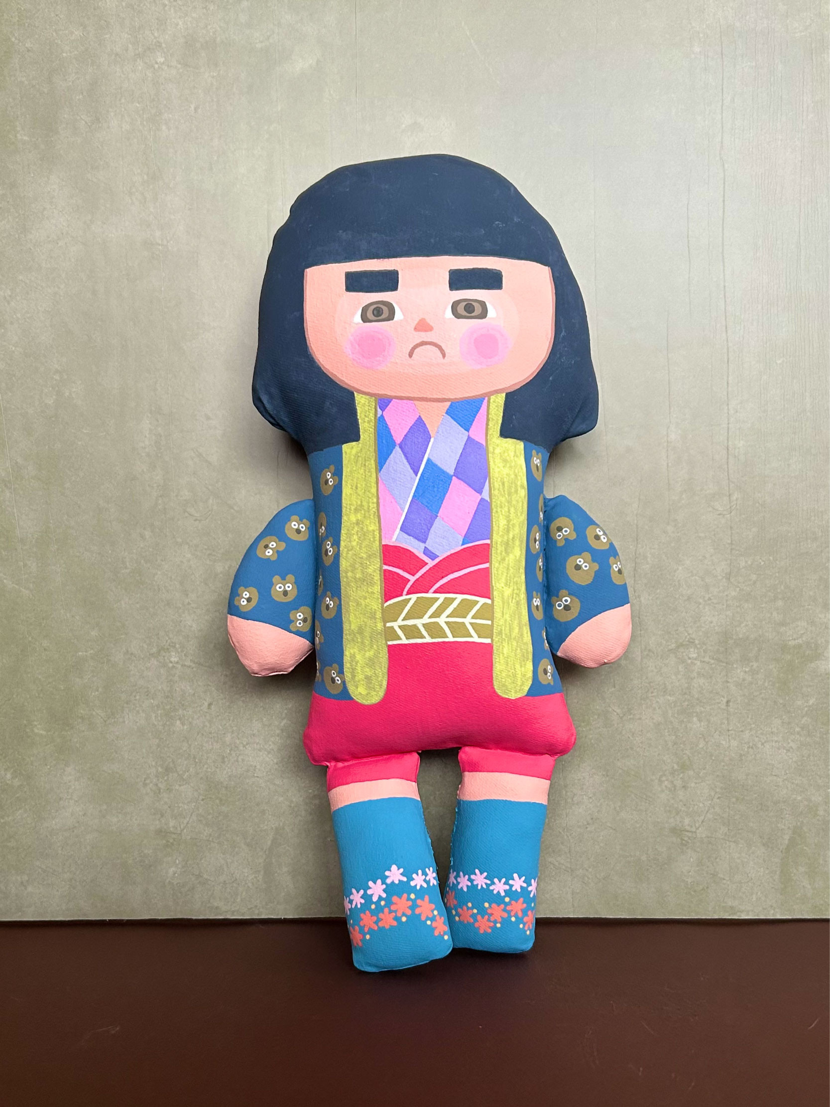 日本昔話「金太郎」の中くらいぬいぐるみ。アクリルの絵の具で着色しました。人形・アート