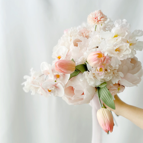 煌めくゴールド☆大輪ピオニーと開運カラーの和装ブーケ☆ウェディング