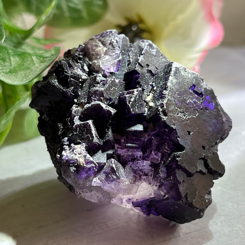 幾何学結晶✳︎ パープル フローライト 蛍石 ラフストーン 原石