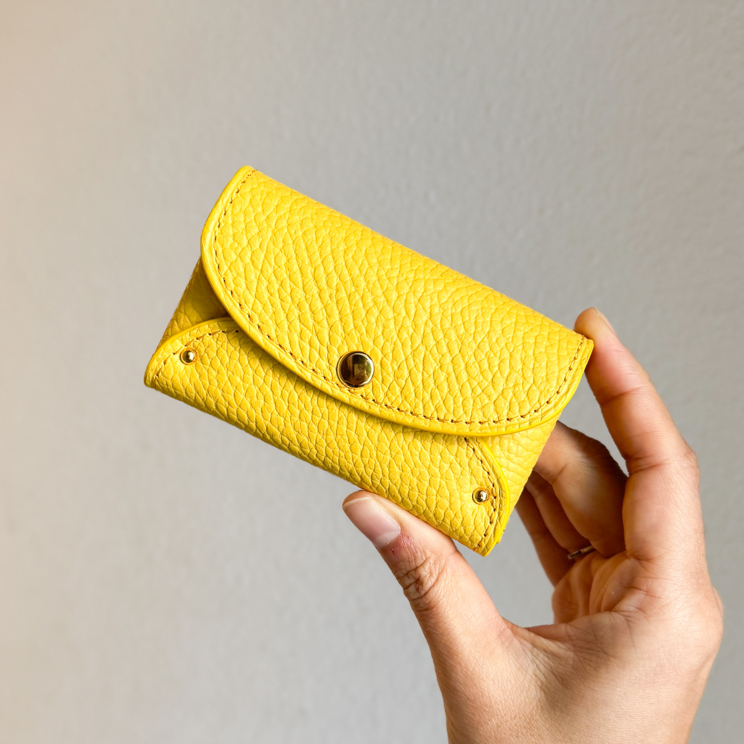 【イタリアンレザー】ミニマルチポーチ((黄色))　/ 小銭入れ・カードケース・名刺入れ・キーケース等で使えます