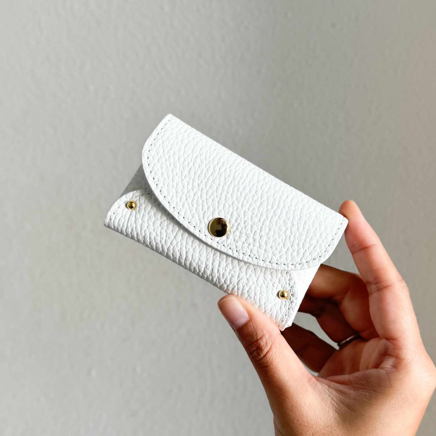 【イタリアンレザー】ミニマルチポーチ((白))　/ 小銭入れ・カードケース・名刺入れ・キーケース等で使えます