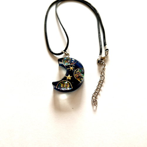 ハンドメイドレジン ネックレス 月 キラキラ ネックレス