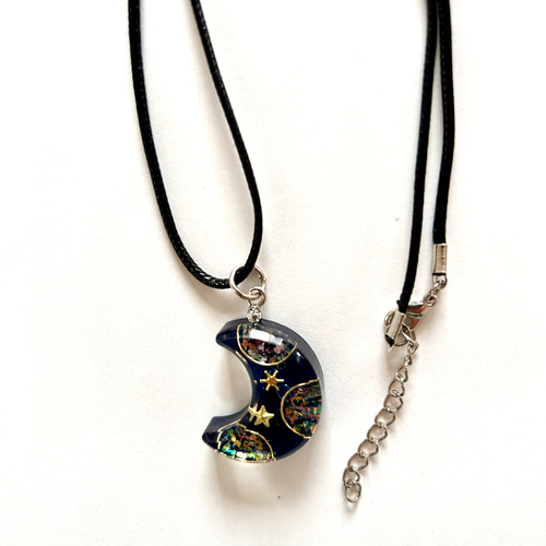 【1189】レジン　マトリカリア　ネックレス　ペンダント　ハンドメイド 1189】レジンマトリカリアネックレスペンダントハンドメイド