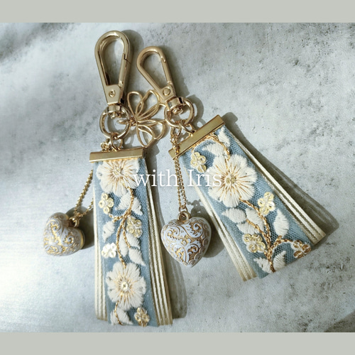 インド産ハンドメイドキーチャーム 再再再再…販♡インド刺繍リボン キーチャーム バッグチャーム お洒落