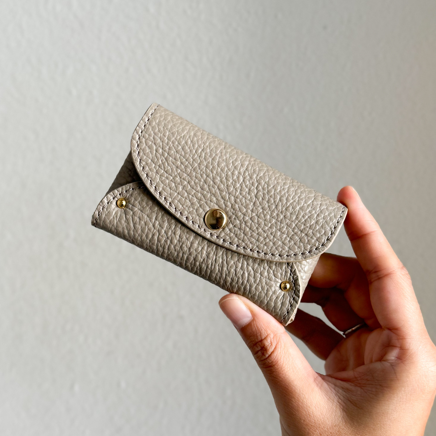 【イタリアンレザー】ミニマルチポーチ((グレージュ))　/ 小銭入れ・カードケース・名刺入れ・キーケース等で使えます