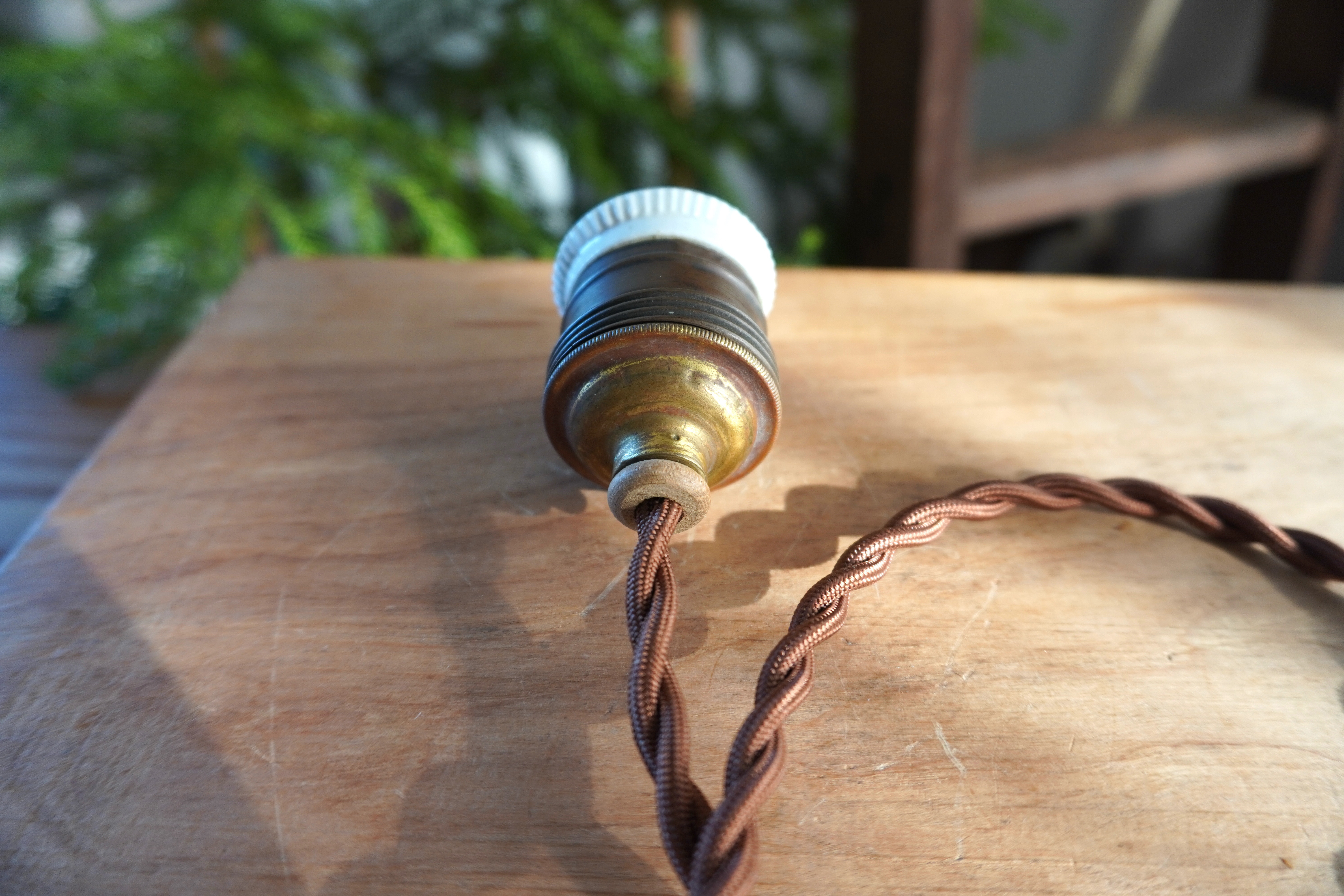 アンティーク ソケットランプ　■真鍮/ペンダント/照明/ライト/木製　B123