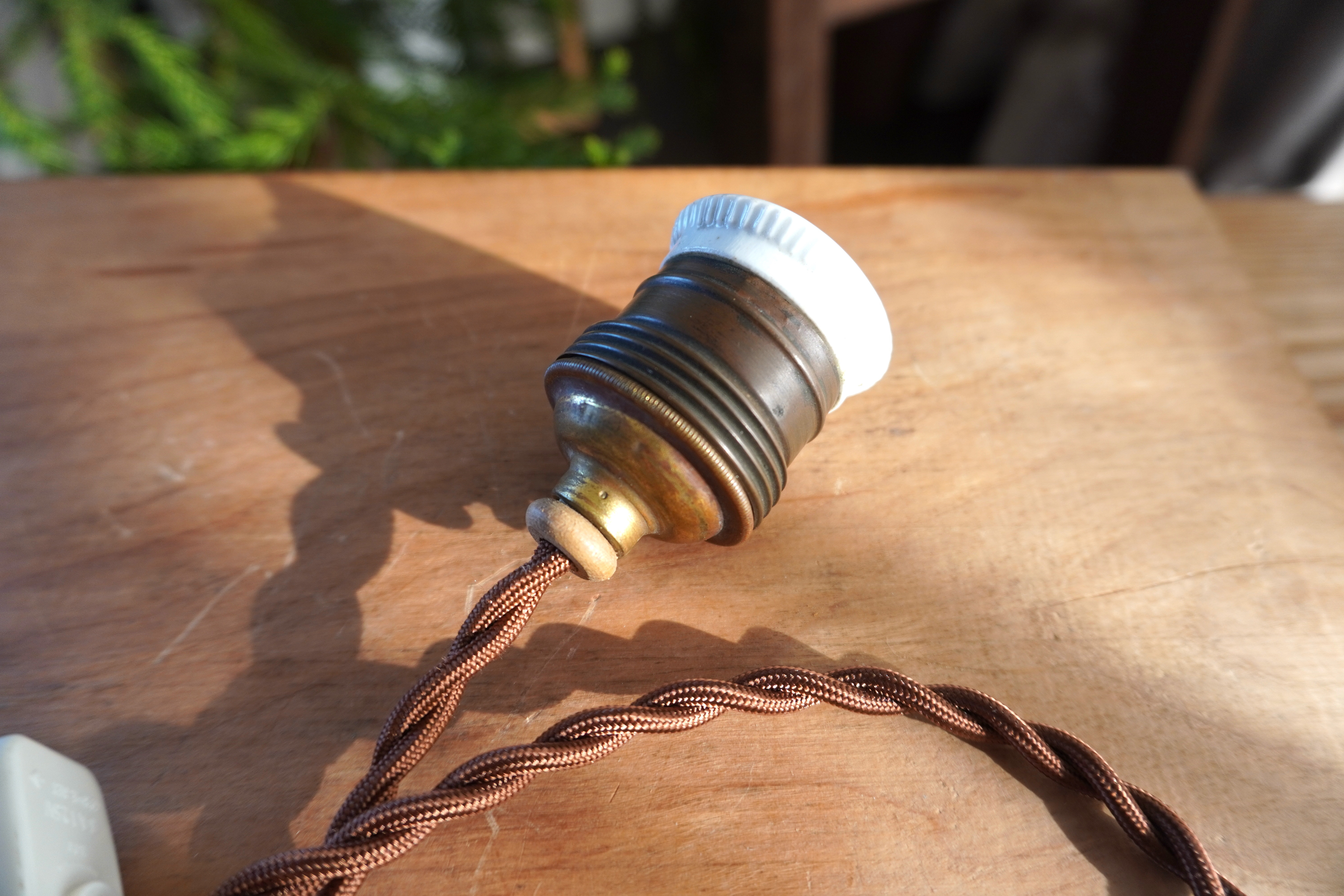 アンティーク ソケットランプ　■真鍮/ペンダント/照明/ライト/木製　B123