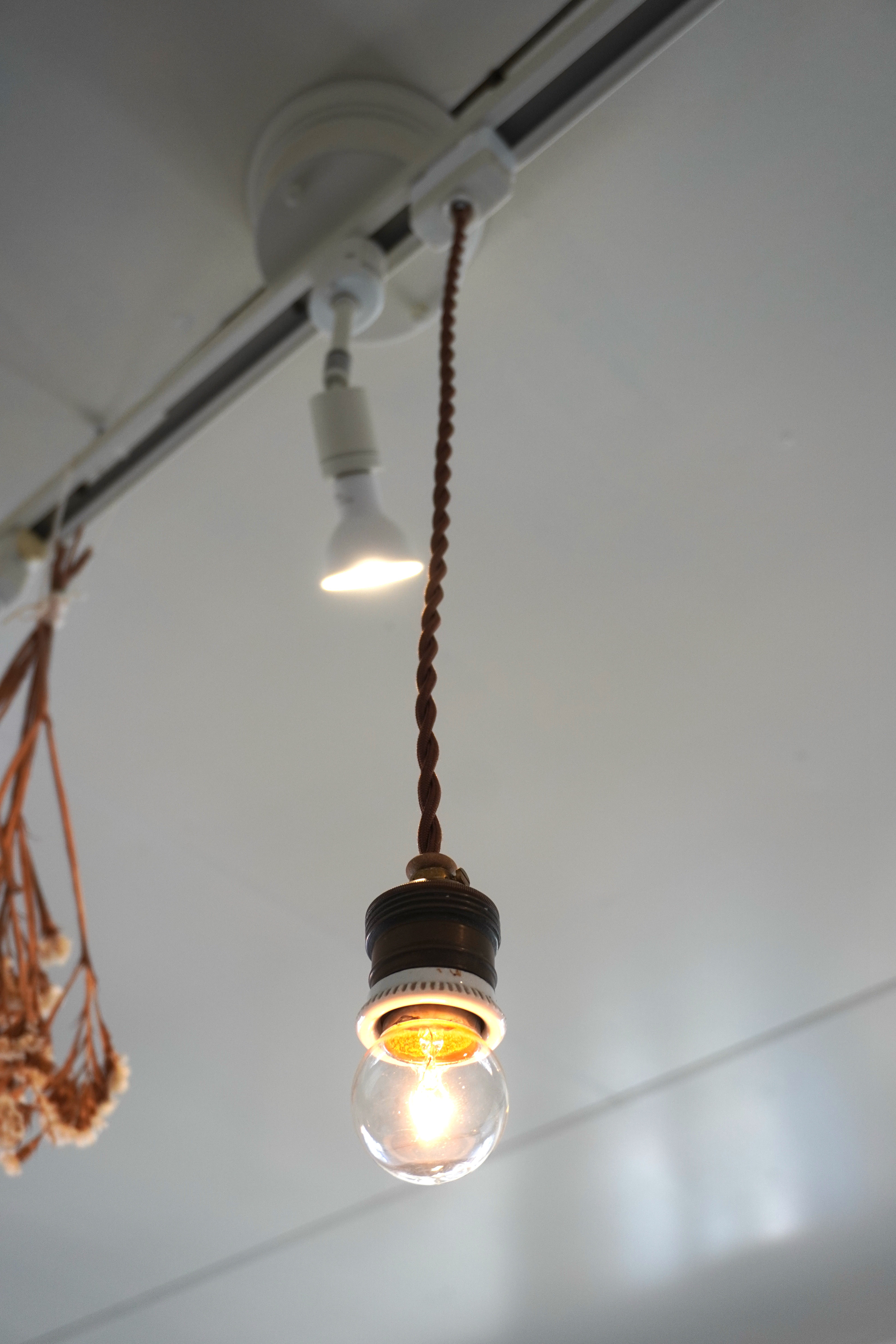 アンティーク ソケットランプ　■真鍮/ペンダント/照明/ライト/木製　B123