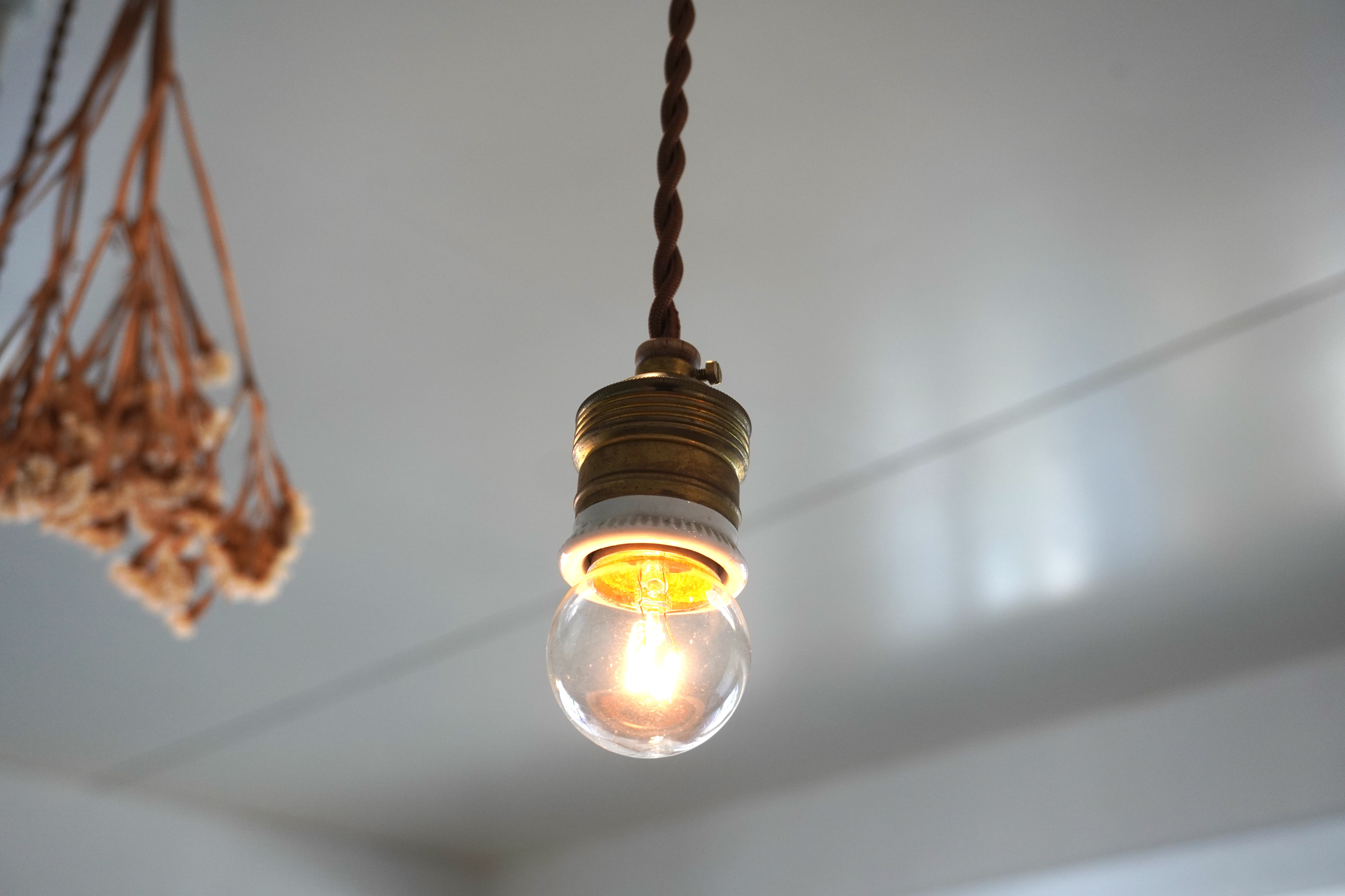 アンティーク ソケットランプ　■真鍮/ペンダント/照明/ライト/木製　B120