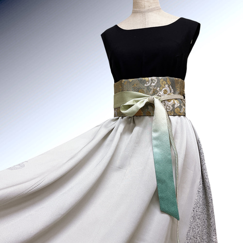 品格グレー フレアーワンピース 着物リメイク 正絹 演奏会 結婚式 着物