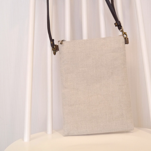 フランス刺繍入りサコッシュ ラベンダー サコッシュ フランス