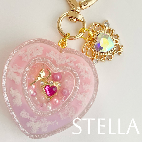 蓄光パステルピンク系ムーンシェイカーキーホルダー　レジン　シャカシャカ　月　星 蓄光パステルピンク系ムーンシェイカーキーホルダー レジン