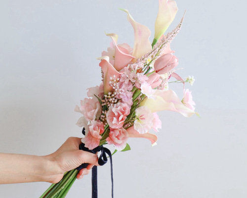 企画対象20】大人婚の格を上げるピンクブーケ／前撮り／結婚式／アーム