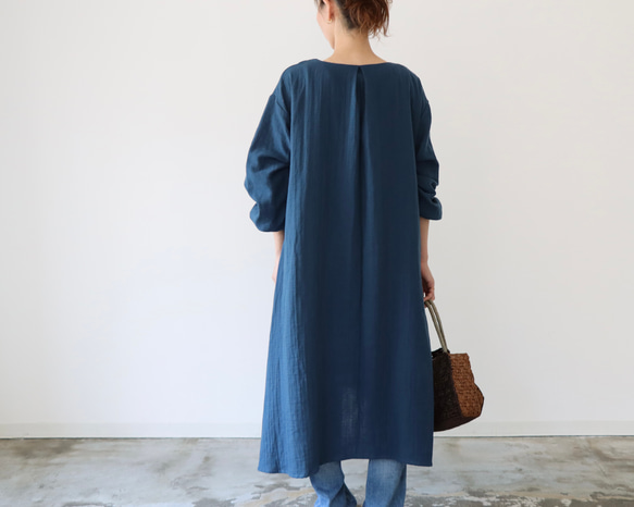 【全２２色】ふわふわ厚みが2倍！厚手ダブルガーゼワンピース／ボリューム袖のバックタックVネックリラクシングワンピース 7枚目の画像